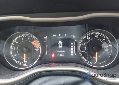 2016 Jeep Cherokee Latitude z USA, uszkodzony, nr VIN 1C4PJMCS9GW263739